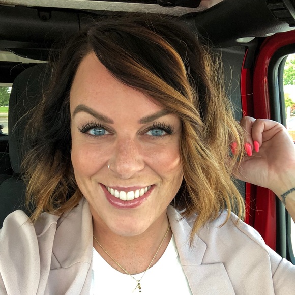 Profile Picture of Jodi Stormshak (@jodianne03) on Poshmark