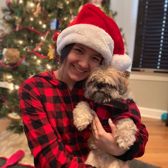 Profile Picture of Sophia Everett (@severett117) on Poshmark