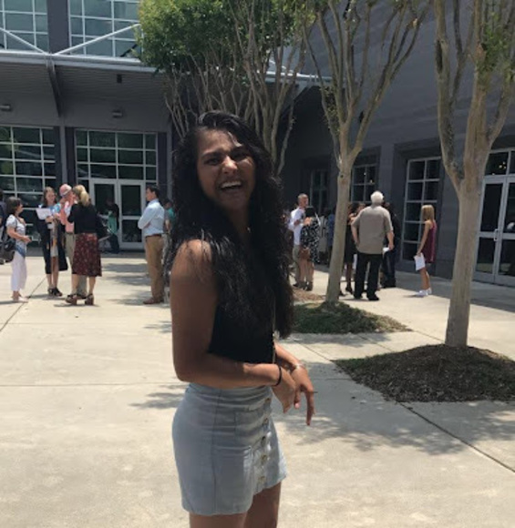 Profile Picture of Alexis Rebollar (@rebollartalexis) on Poshmark