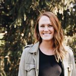 Profile Picture of Liz Carlson (@lizzylongstocks) on Instagram