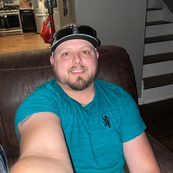 Profile Picture of Christopher Stampley (@stopher1428) on Poshmark
