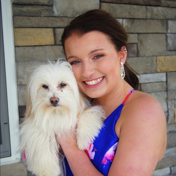 Profile Picture of Haley Best (@hbest15) on Poshmark