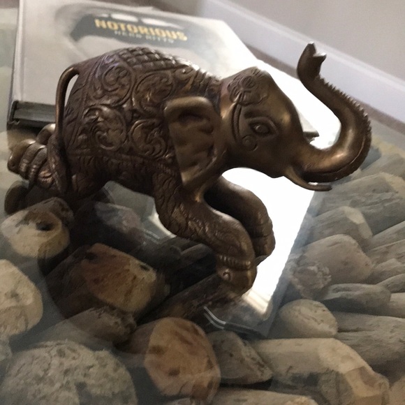 Mike Christian - Poshmark Profile Picture of Mike Christian (@mikegchristian) on Poshmark