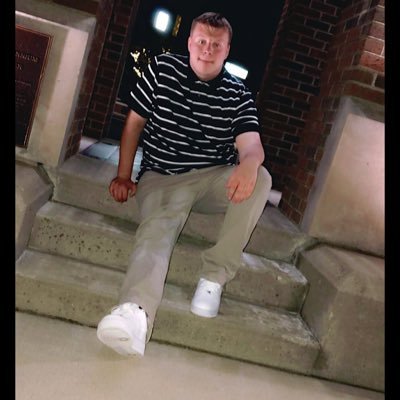 Profile Picture of Brandon Caples (@wavegodcap15) on Twitter