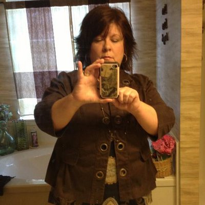 Profile Picture of Jackie Harrell (@jackie_bubs) on Twitter