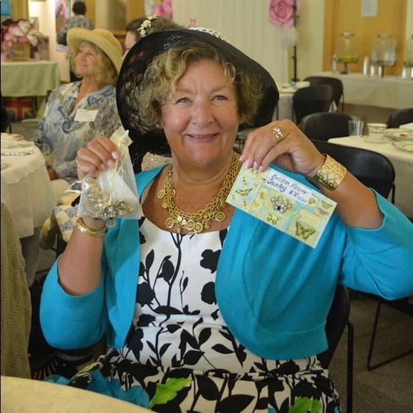 Profile Picture of Joellen Upham (@jeupham) on Poshmark