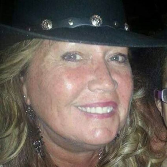 Profile Picture of Robin Deanyer-border (@bordergirls) on Poshmark