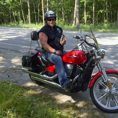 Profile Picture of Floyd Davis (@floyddavis81) on Twitter