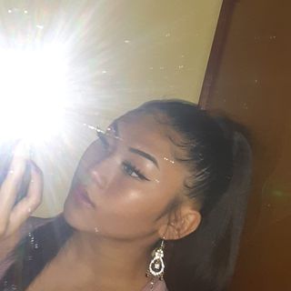 Profile Picture of Nancy Vue (@24nvue) on Facebook