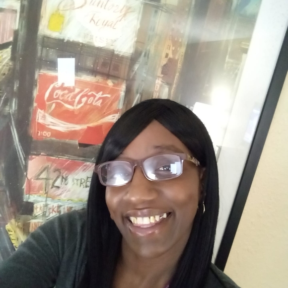 Profile Picture of Jaime Smith (@lyniersmith) on Poshmark