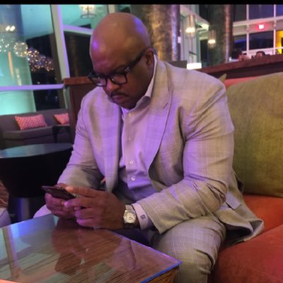 Profile Picture of David Sheffield (@@DSheffieldTV) on Twitter