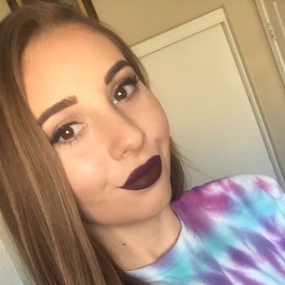 Profile Picture of Brianna Cason (@briannacason) on Poshmark