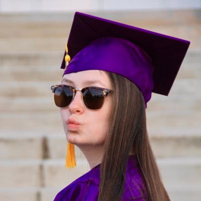 Profile Picture of Keely Doyle (@keelyonheelys) on Twitter