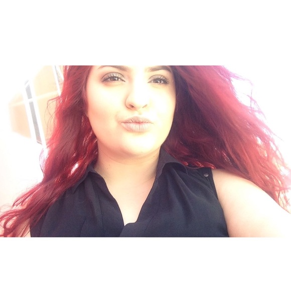 Profile Picture of Jasmine Calderon (@jas_calderon) on Poshmark