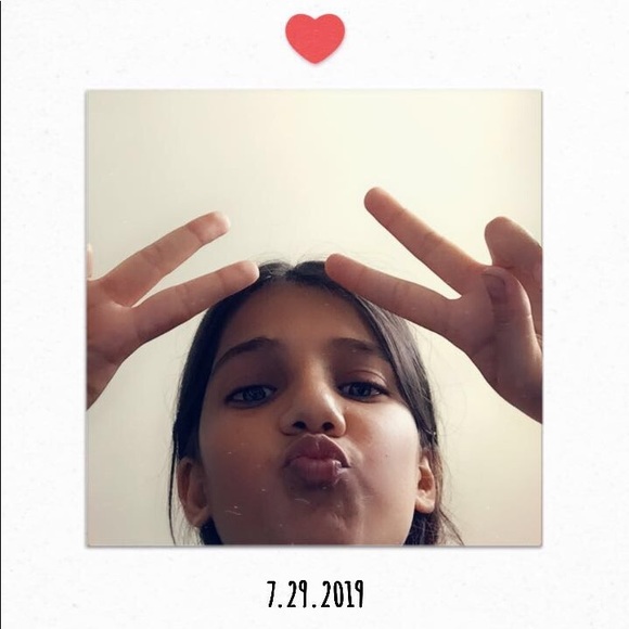 Profile Picture of Meediya Cheikho (@meediya_99) on Poshmark