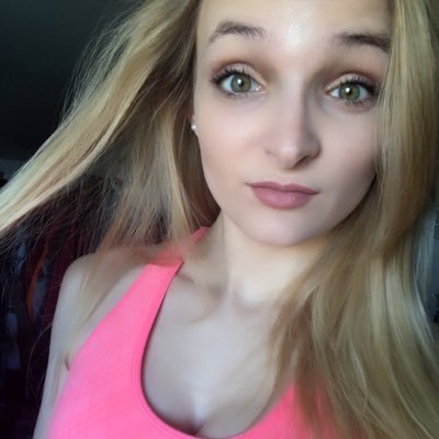 Profile Picture of Kayla Nicole (@KLaBugg) on Twitter