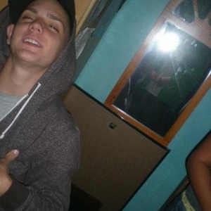 Profile Picture of Sean Simoes (@iriderazors) on Myspace
