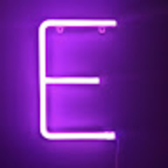 Profile Picture of Elena Doko (@edoko96) on Poshmark