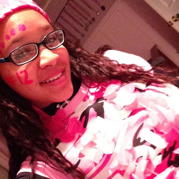 Profile Picture of Brenda Reninga (@_brendaelaine) on Poshmark