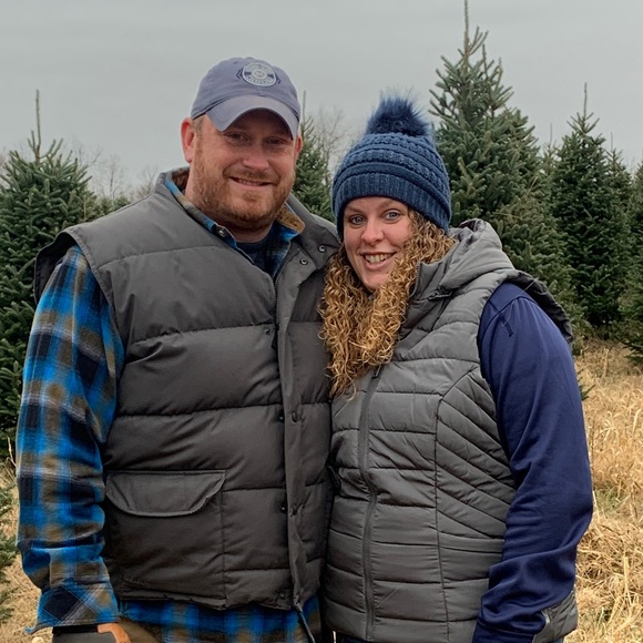 Profile Picture of Jenny Moderson (@veve618) on Poshmark