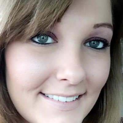 Profile Picture of Melissa McCumber (@MccumberMelissa) on Twitter