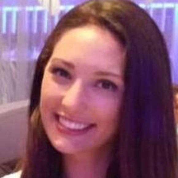 Profile Picture of Lauren Jackley (@jackleylauren) on Poshmark