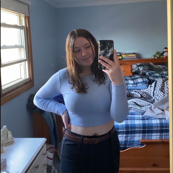 Profile Picture of Annie Schlechter (@annieschlechter) on Poshmark