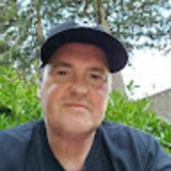 Profile Picture of Steven Mcchesney (@stevenmcchesney) on Poshmark