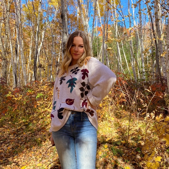 Profile Picture of Clare Rosenberger (@claretich0005) on Poshmark