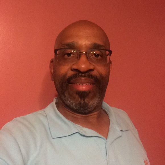 Profile Picture of David Corey (@coreyd3) on Poshmark