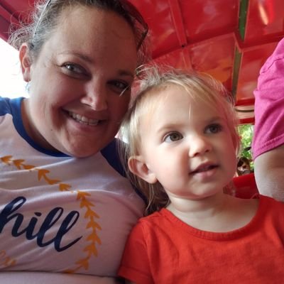 Profile Picture of Kelli (@hovey2pope) on Twitter