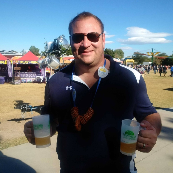 Profile Picture of Kevin Hoffer (@kevhoffer) on Poshmark