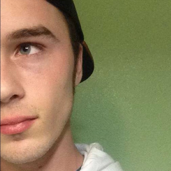 Profile Picture of Caleb Davenport (@fazecal99) on Poshmark