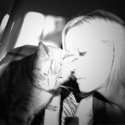 Profile Picture of Alice Moore (@alicemoore100) on Twitter