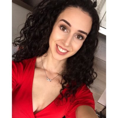 Profile Picture of Vicky  Mason (@vicky_louise_98) on Twitter