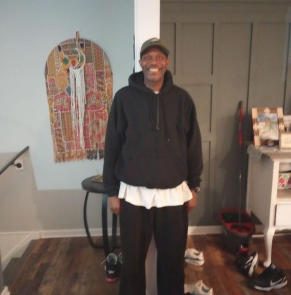 Profile Picture of Steven Rowe (@rowes7091) on Poshmark