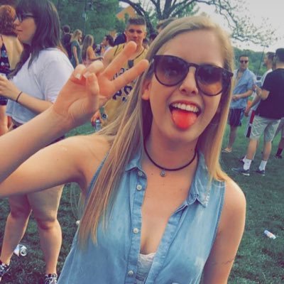 Profile Picture of Amy Johnson☼ (@amyjohn_sun) on Twitter