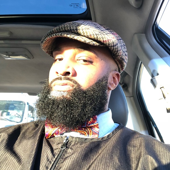 Quinn Jones - Poshmark Profile Picture of Quinn Jones (@fortequinn) on Poshmark