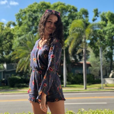 Profile Picture of Olivia Cooley (@o_cooleyy) on Twitter