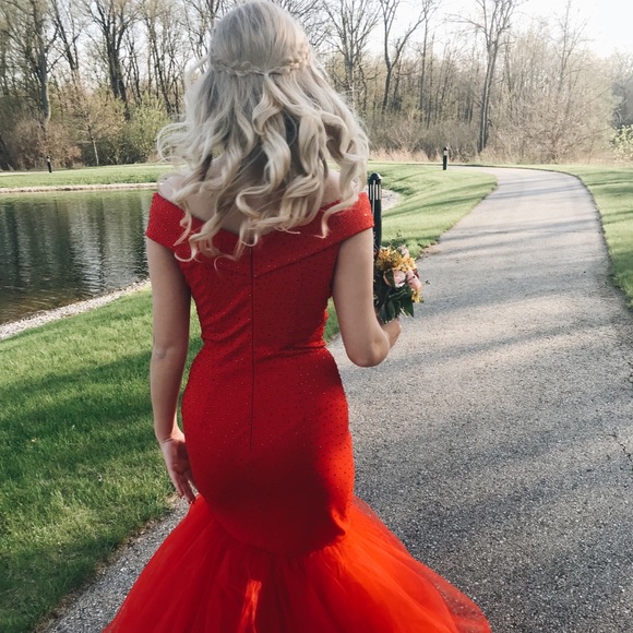 Profile Picture of Grace Schmaling (@gschmals) on Poshmark