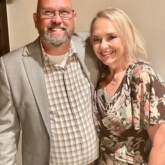 Profile Picture of Tammy Huff (@tammyhuff2021) on Poshmark