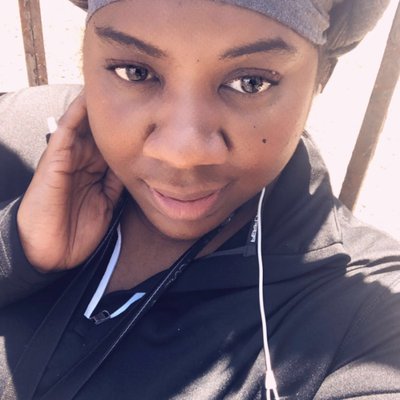 Profile Picture of Ms Collins (@MsLeo_726) on Twitter
