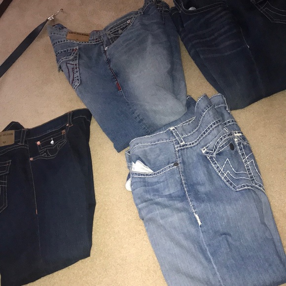 Profile Picture of C Rogers (@roders5) on Poshmark