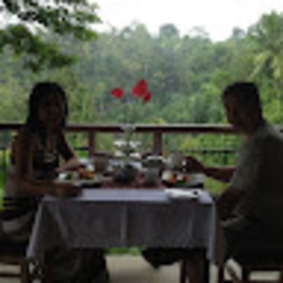 Profile Picture of Jimmy Tsui (@jimsun02) on Poshmark