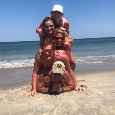 Profile Picture of Mandy Evans (@mandyblakeevans) on Twitter