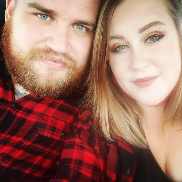Profile Picture of Stacy Burton (@stacysuzanne) on Poshmark