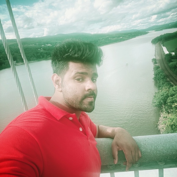 Profile Picture of Devinder Verma (@cooldev168) on Poshmark