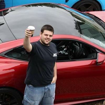 Profile Picture of David Catchpole (@David_C_90) on Twitter
