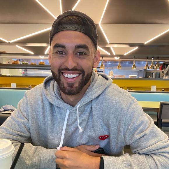 Profile Picture of Justin Bogle (@justinbogle) on Poshmark