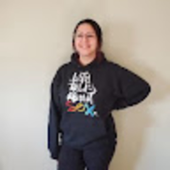 Profile Picture of Christina Romaniuk (@chrisjoanne92) on Poshmark